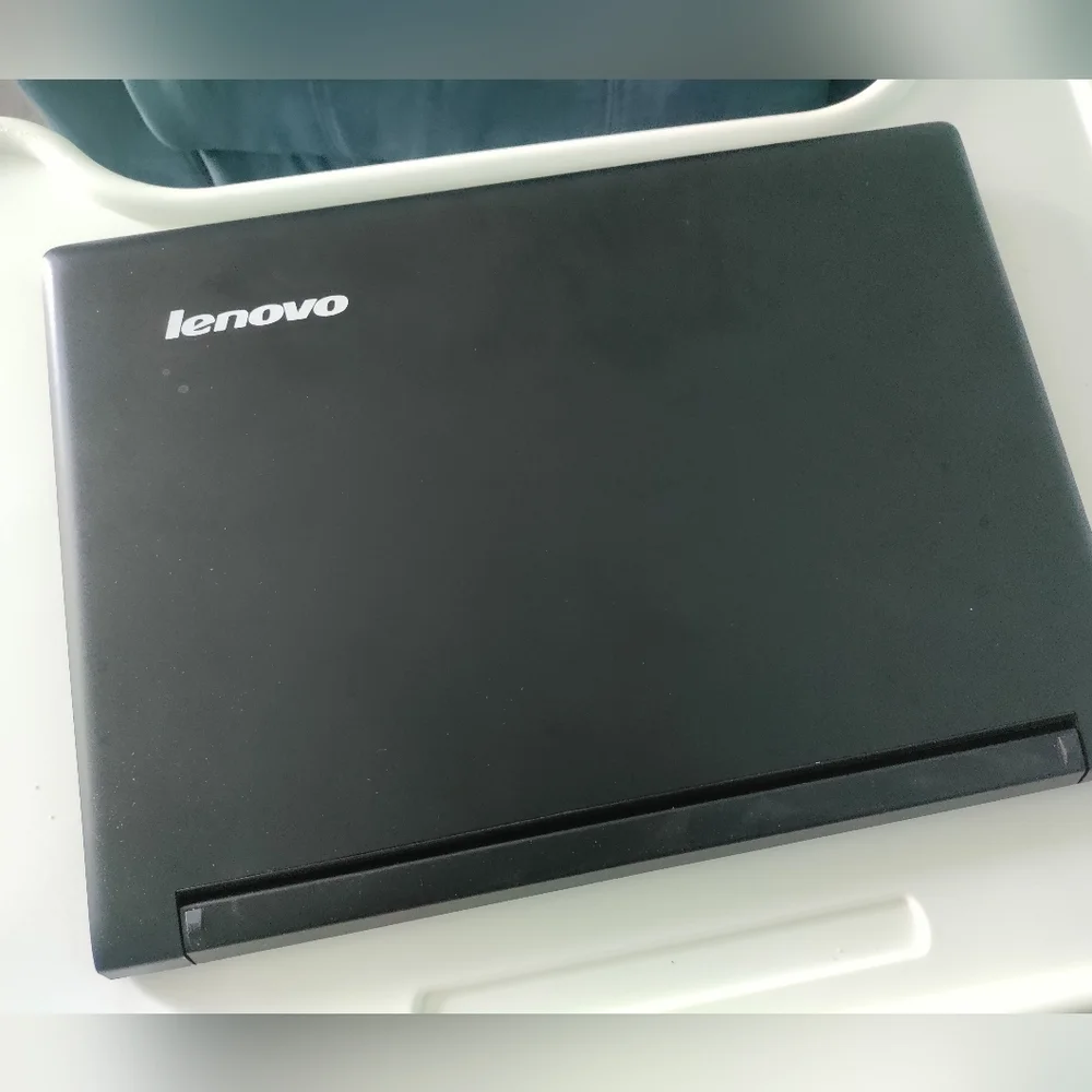 🔌💻LENOVO EDGE 15 Black Laptop with Core i7, Touchscreen, 16GB RAM